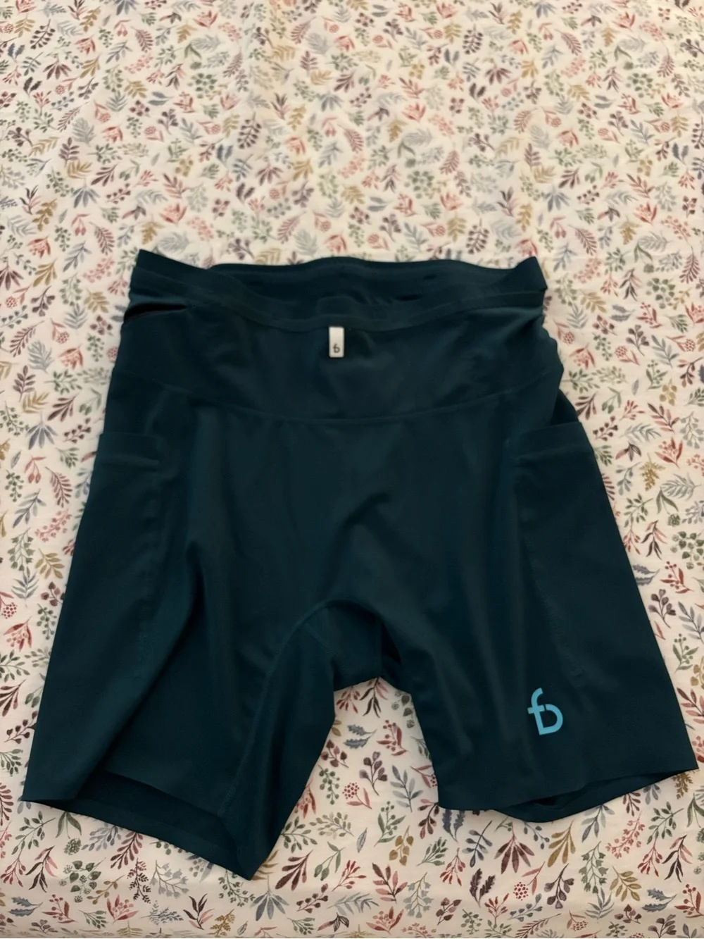 FlipBelt 6” Short - Picture 3 of 4